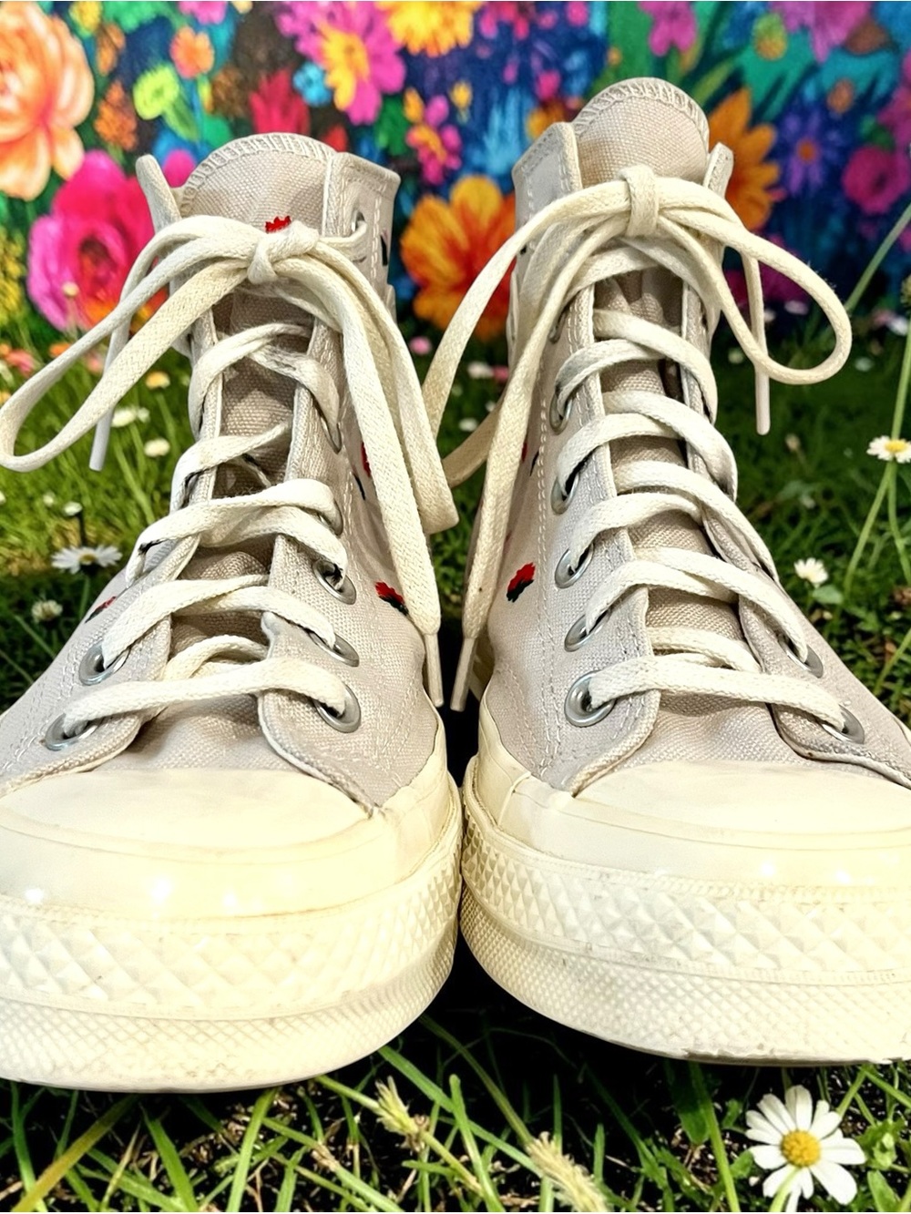 Converse Chuck 70 High Floral Embroidery Desert Sand Egret Womens 8 Sneakers - Picture 2 of 12